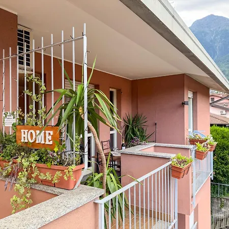 Home Casa Vacanze アパート