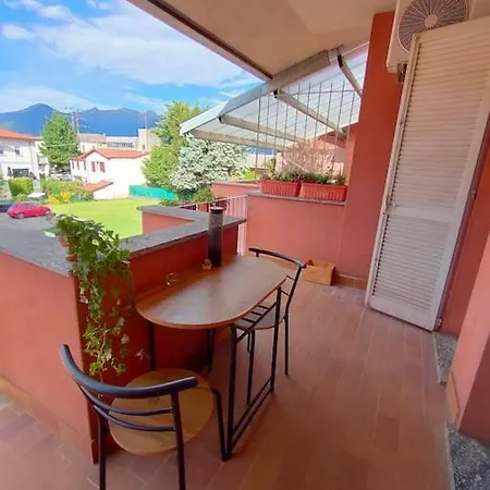 Home Casa Vacanze * Colico