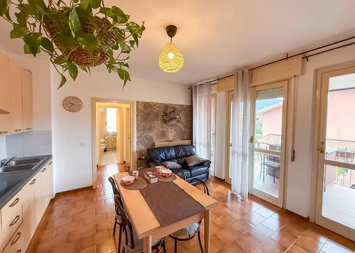 Home Casa Vacanze Apartman Colico